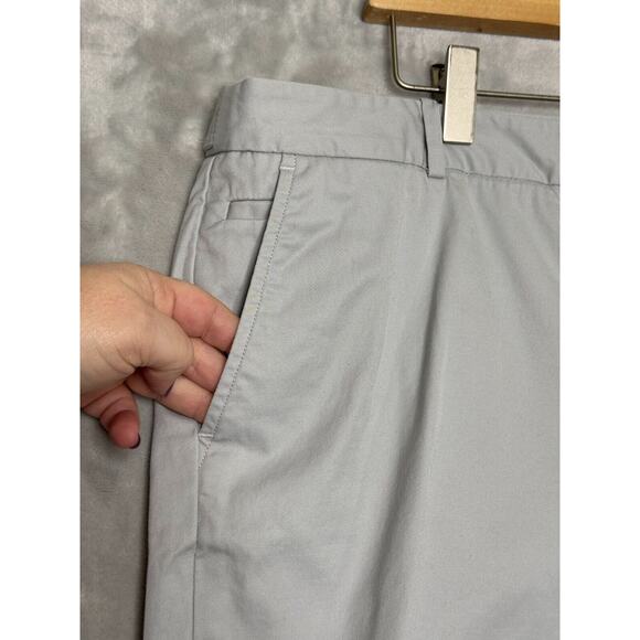 Talbots Shorts Womens 16 Gray Walking Bermuda Flat Front Pockets Stretch Golf - Picture 5 of 9